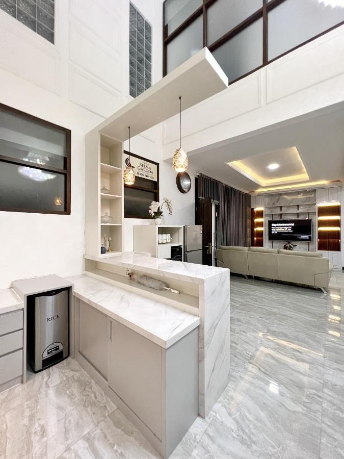 Wisma Selma Garuda Kejayan ภายนอก รูปภาพ